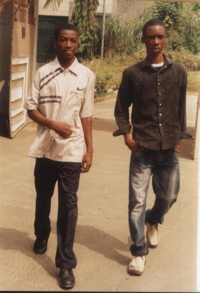 En mode brother